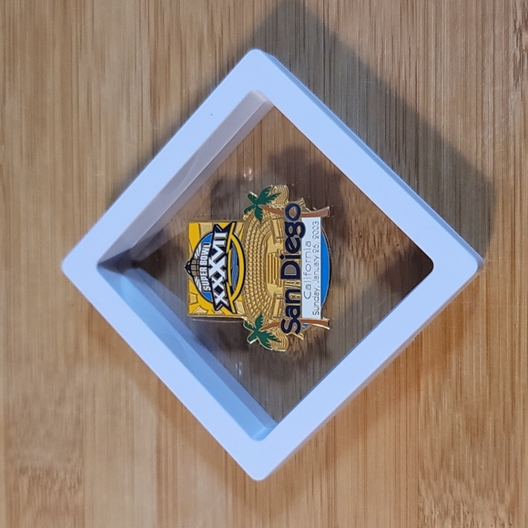 Super Bowl XXXVII Lapel Pin January, 26, 2003 - Picture 3 of 5